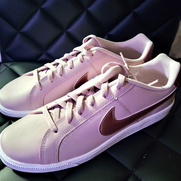 Size 11 W - Nike Court Royale 'Smoky Mauve' - Picture 1 of 7